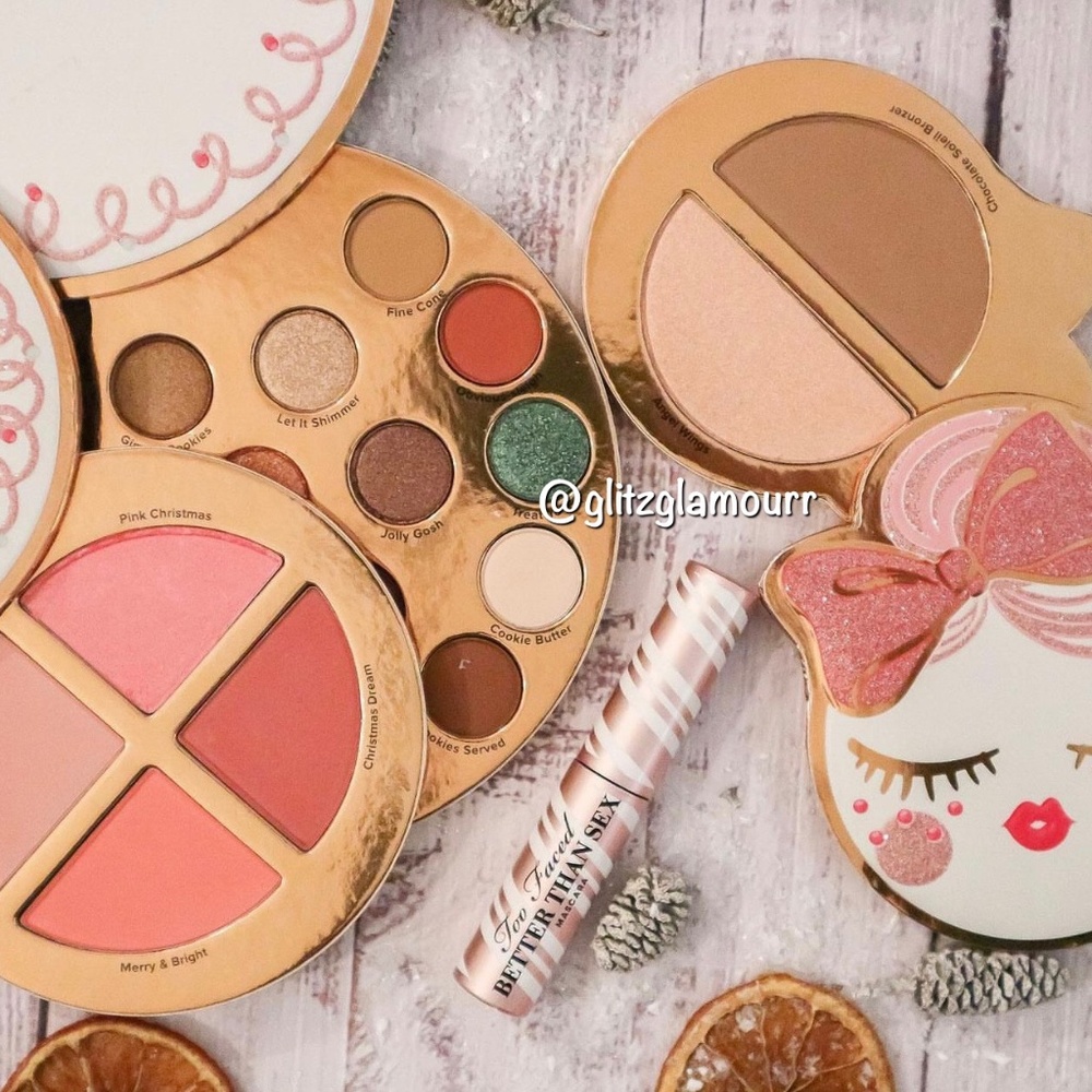 ☃️Too Faced Let It Snow, Girl! Limited Edition Set☃️